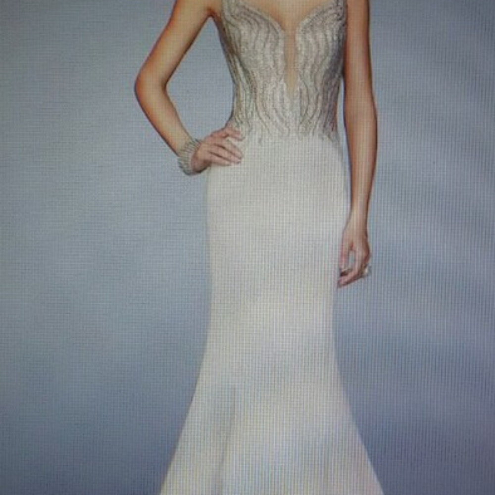 $498 La Femme blush dress size 4 altered to 2